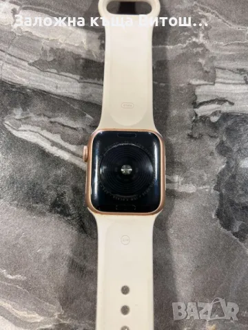Apple Watch 4 Series 40mm, снимка 9 - Смарт часовници - 47510396