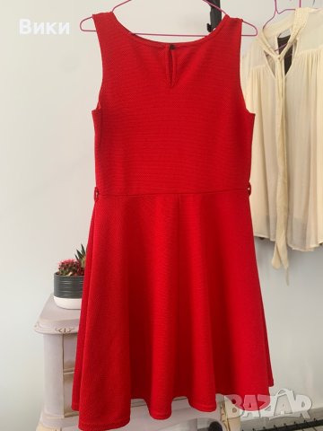 Червена рокля в размер L, снимка 16 - Рокли - 44086185