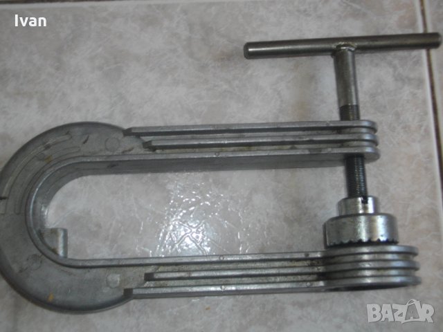 ф40мм-ф37мм Алуминиева ръчна преса за значки Изрязване кръгове в ламарина керамика картон табак, снимка 6 - Други инструменти - 33168968