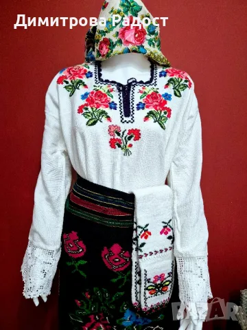Автентична родопска носия! Състояние без забележки! , снимка 7 - Антикварни и старинни предмети - 48869832