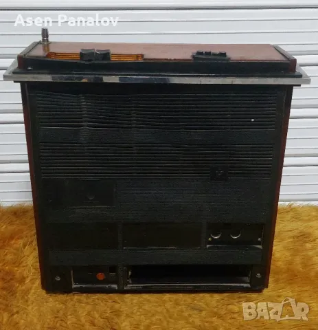 Радио, Ленинград, 002, снимка 3 - Антикварни и старинни предмети - 50426955