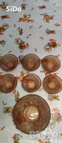 2 различни комплекта "Купа с 5-6 малки купички от кафяво стъкло, снимка 10 - Сервизи - 50872020
