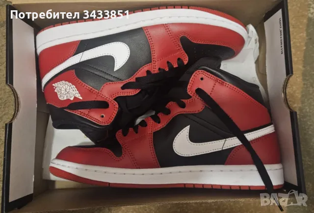 Маратонки Nike Air Jordan 1 , снимка 2 - Кецове - 48142374