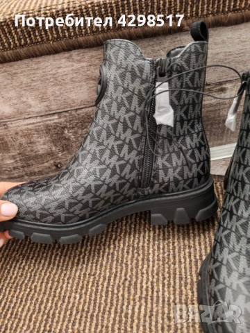 Нови боти Michael Kors 31 размер, снимка 3 - Детски боти и ботуши - 53436636