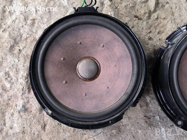 Оригинални тонколони високоговорители за Голф 4 Бора Пасат VW Golf 4 Bora Passat Skoda 1J0035411D, снимка 2 - Аксесоари и консумативи - 53405588