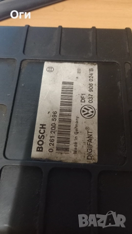 Компютър двигател за Volkswagen Golf III 2.0, 115 к.с. № 037 906 024B / 0 261 200 596, снимка 2 - Части - 52671076