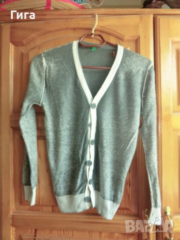 тънка жилетка на Benetton