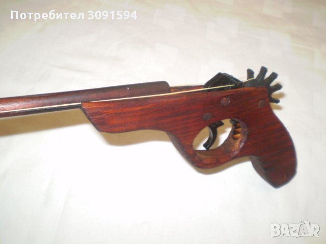 Изработено на ръка дървен пистолет детска играчка, снимка 2 - Колекции - 33339635