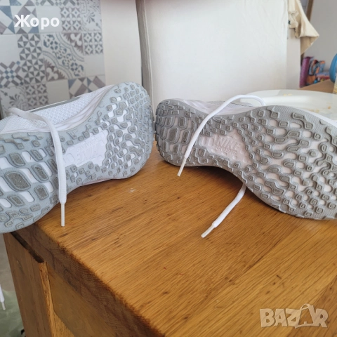 Дамски маратонки Nike, снимка 3 - Маратонки - 52848004