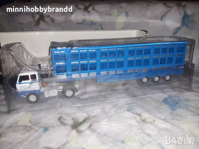 Volvo F89 1.43 Scale  Transporto Animali Vivi Top top top model Ixo Salvat , снимка 1 - Колекции - 47906475