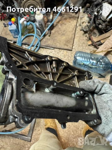 Капачка(Капак) от двигател на Мерцедес Mercedes 2.2Cdi само за 30лв. A6510150601, снимка 4 - Части - 52545524