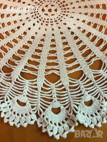 Ръчно плетена покривка/ сафка за маса, снимка 10 - Декорация за дома - 49415582