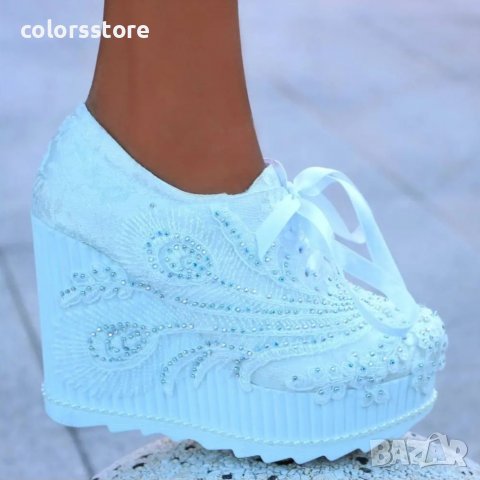 Обувки на платформа - бели - P710-13