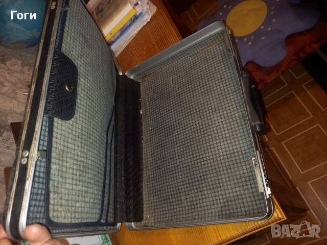 Стар модел куфар , снимка 5 - Антикварни и старинни предмети - 53578655