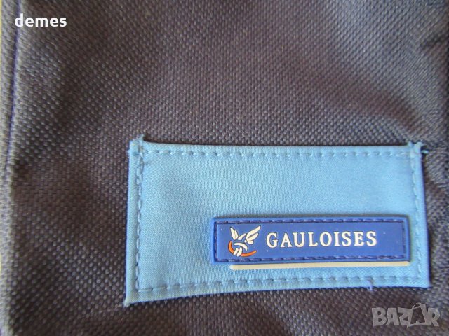 Нова пасатка G A U L O I S E S, много красива и удобна , снимка 2 - Раници - 28935752