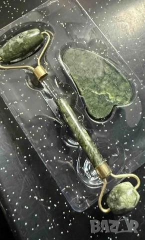 💚 Нефритен масажор за лице 