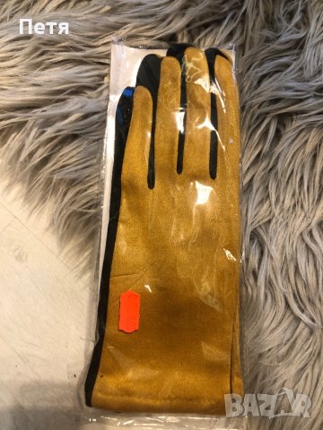 Велурени дамски ръкавици цвят горчица, снимка 1 - Други - 40827363