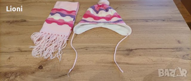 Лот шапка и шал, снимка 1