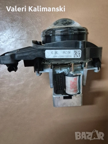 Модул и лупа за фар на Алфа Ромео Джулия 952, снимка 2 - Части - 53008553