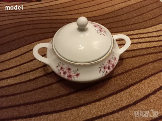 Порцеланов супник на завод Китка, Вместимост 3 литра