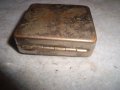 СТАРИННА МЕТАЛНА КУТИЙКА за БИЖУТА или ДРУГО с ПЛЮШ ОТВЪТРЕ РЯДКА ИЗРАБОТКА 30954, снимка 4