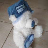 плюшен бял мечок с шапка и сърце , снимка 1 - Плюшени играчки - 27063499