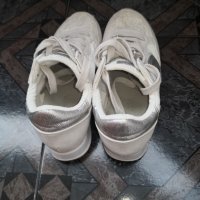 Дамски спортни обувки, снимка 4 - Маратонки - 32533417
