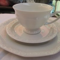 Rosenthal чаша за чай, чинийка за чашата и десертна чиния., снимка 1 - Сервизи - 44128800