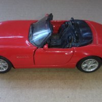 Метална количка BMW Z8 Maisto - Мащаб 1:38,, снимка 2 - Колекции - 37222095