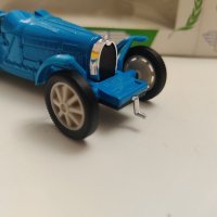Метална количка Bugatti type 35 Corgi 1:43, снимка 6 - Колекции - 35031404