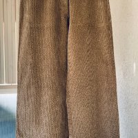 Луксозен панталон MOMONI Италия, снимка 1 - Панталони - 42952021