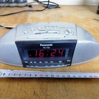 Радио-часовник Panasonic RC 700, снимка 1 - Радиокасетофони, транзистори - 43253813