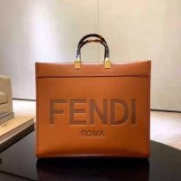Големи чанти различни модели Fendi реплика, снимка 15 - Чанти - 29491874