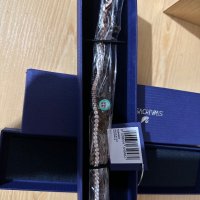 Нова гривна Swarovski , снимка 1 - Гривни - 43848121