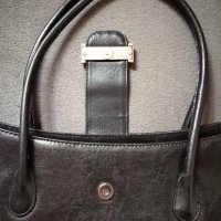 Голяма дамска кожена чанта в черен цвят - подарък при поръчка над 14 лв , снимка 9 - Чанти - 43689829