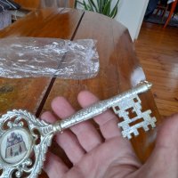 Стар сувенир ключ, снимка 7 - Други ценни предмети - 44131160