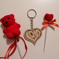 Дървен ключодържател Love, снимка 2 - Романтични подаръци - 43990827
