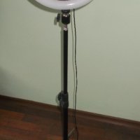 LED лампа със стойка, снимка 1 - Лед осветление - 43584590