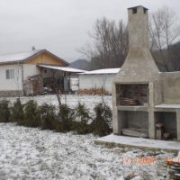 Еднофамилни къщи/вили с двор - Априлци, център Ново село, снимка 3 - Вили - 32891873