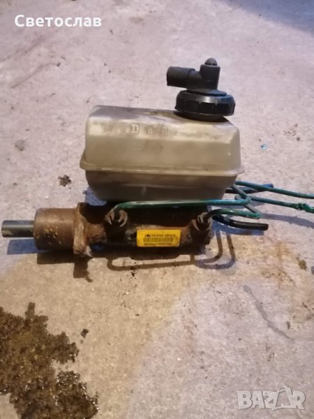 Спирачна помпа с казанче Рено, снимка 1