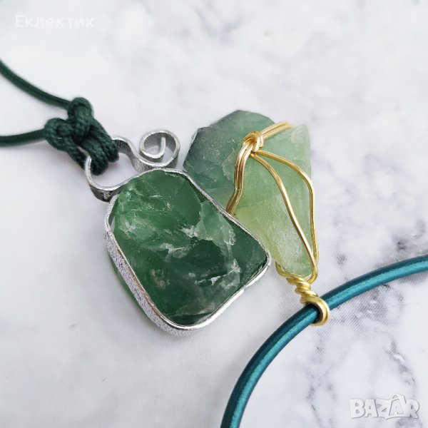 Колиета със суров зелен флуорит, снимка 1