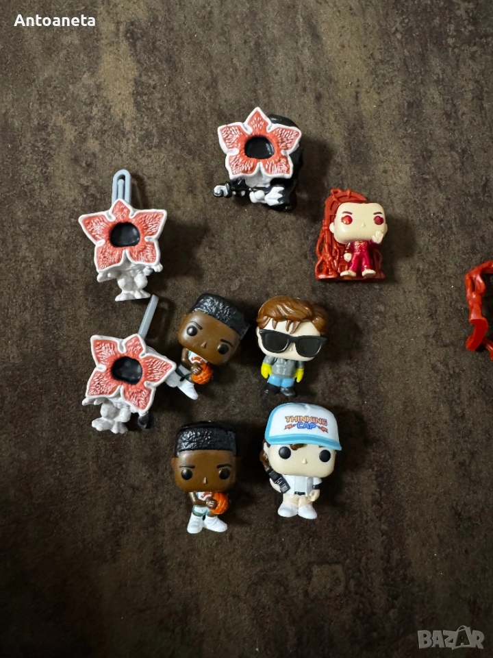 Колекционерски фигурки Kinder Joy Stranger things, снимка 1