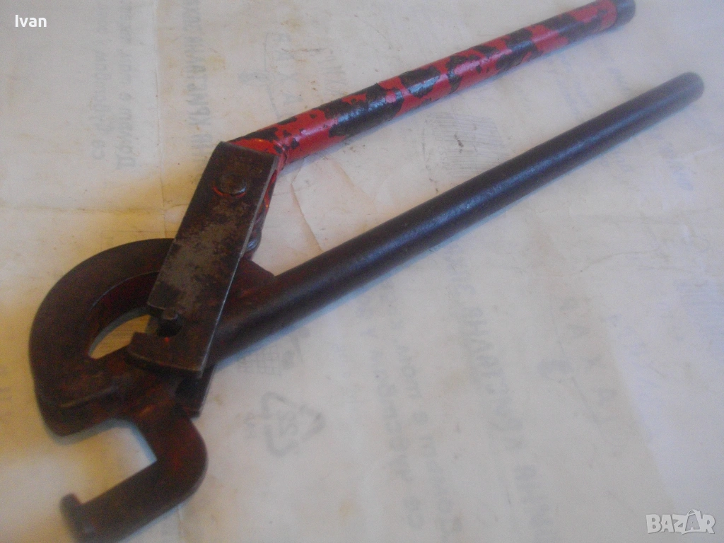 Тръбогиб 12мм Ръчен уред за огъване на метални дебелостенни тръби диаметър до ф12мм Старо качество, снимка 1