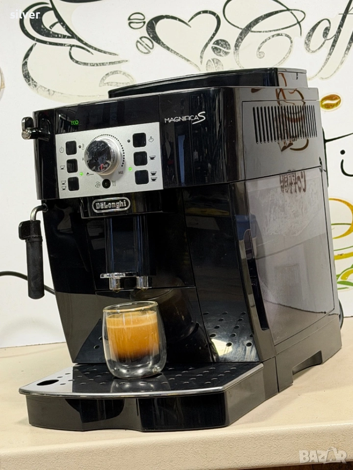 Кафемашина кафе автомат delonghi magnifica S с гаранция, снимка 1
