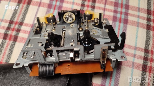 Механика №2 за радиокасетофон и касетен дек, снимка 2 - Радиокасетофони, транзистори - 43383699