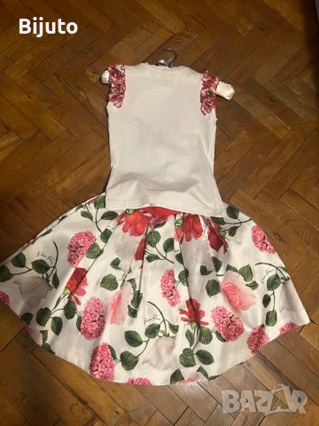 Костюм на бранда Petite Fleur 134 размер, снимка 2 - Детски комплекти - 43170601