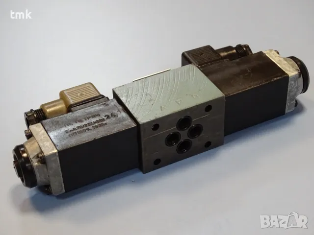 Хидравличен разпределител "Хидравлика" тип РХ 06011 320Bar 24VDC hidraulic solenoid valve, снимка 4 - Резервни части за машини - 48691782