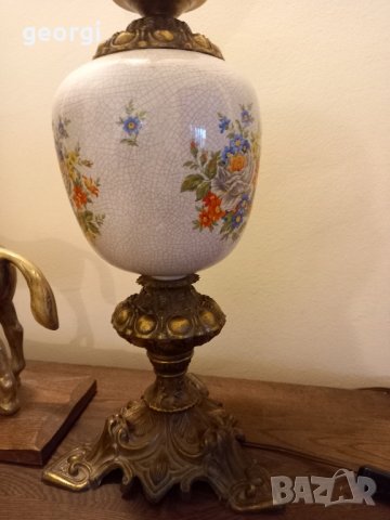 ретро бронзова настолна лампа , снимка 5 - Настолни лампи - 43861636