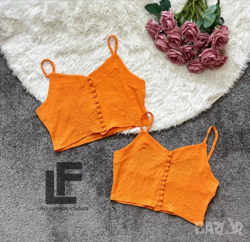 Топ  , снимка 2 - Корсети, бюстиета, топове - 50438594