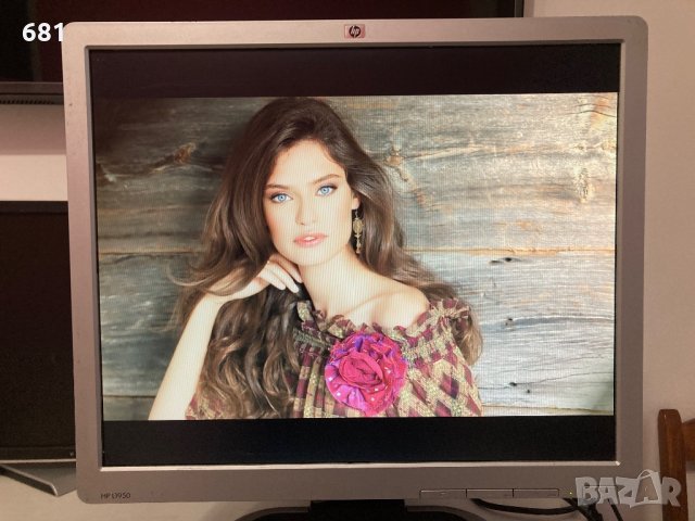 Монитор HP 19 инча, снимка 7 - Монитори - 35173854